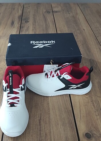 35 Beden beyaz Renk Reebok