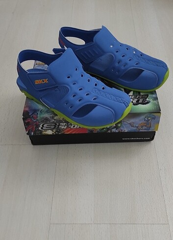 34 Beden lacivert Renk Skechers sandalet