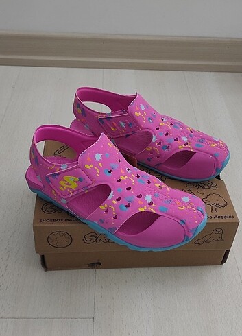 35 Beden Skechers sandalet