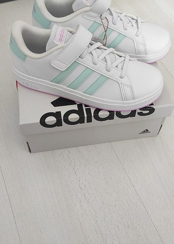 Kız Çocuk Beyaz Adidas Spor Ayakkabı - Görsel 6