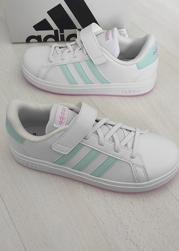 Kız Çocuk Beyaz Adidas Spor Ayakkabı - Görsel 5