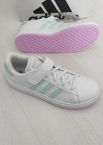 Kız Çocuk Beyaz Adidas Spor Ayakkabı - Görsel 4