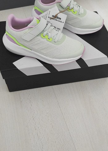 Adidas çocuk ayakkabı - Görsel 3