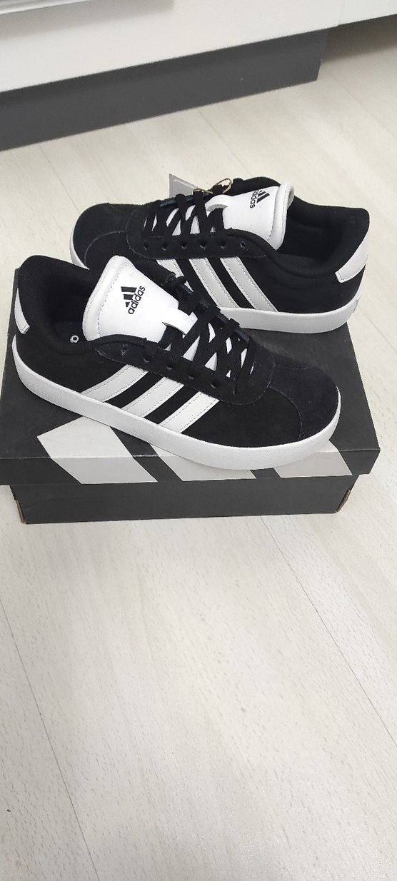 Adidas Siyah Beyaz Spor Ayakkabı - Görsel 2