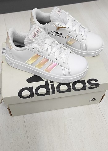 Beyaz Adidas Kız Çocuk Spor Ayakkabı - Görsel 3