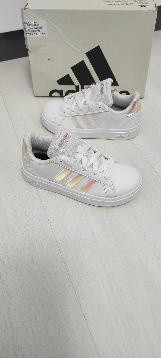 Beyaz Adidas Kız Çocuk Spor Ayakkabı - Görsel 4