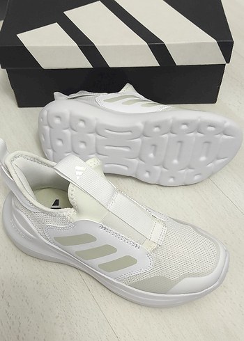 Adidas çocuk ayakkabı - Görsel 3