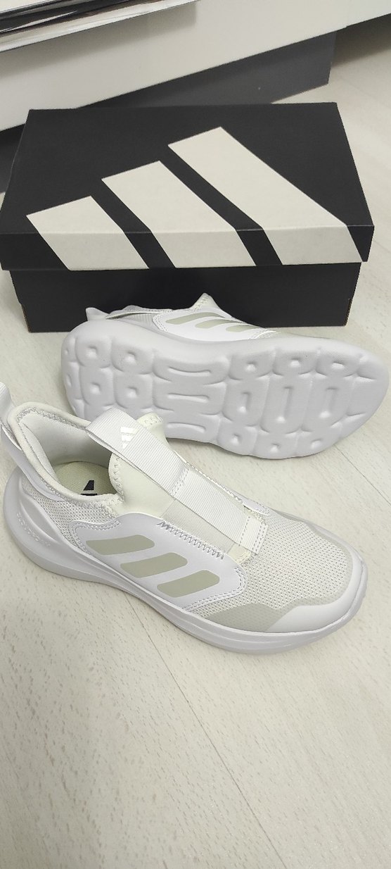 Adidas çocuk ayakkabı - Görsel 3