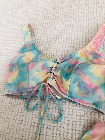Suwen Batik desenli bikini