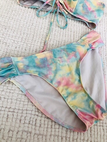 36 Beden Batik desenli bikini