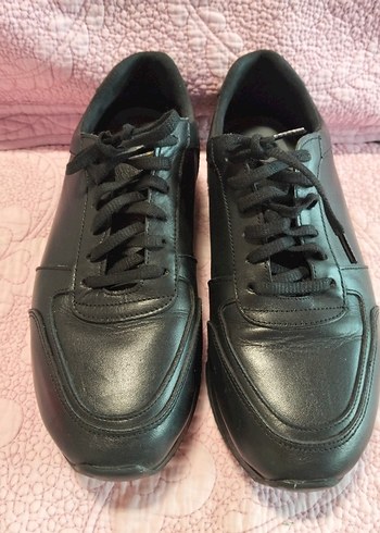 Diğer Siyah Gercek Deri Sneaker Siklik Ve Rahatlik Bir Arada
