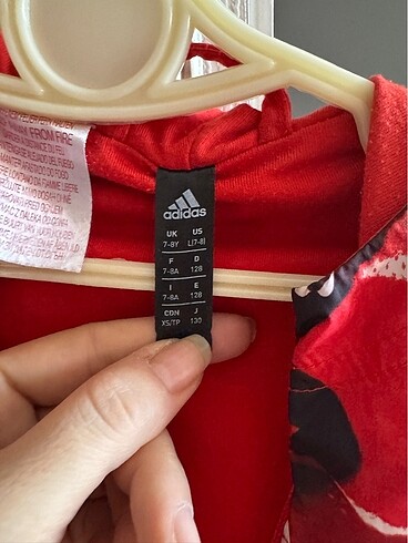 Adidas Adidas Marvel yağmurluk