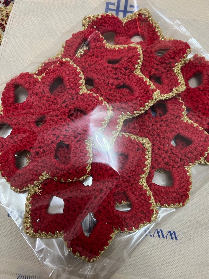 Altıgen Kırmızı El Örgüsü Motifler - Görsel 2