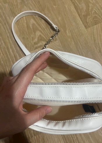 LCW Zincir Detaylı Deri Kadın Çanta - Görsel 4