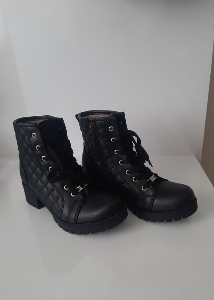 İçi kürklü bot - Görsel 3