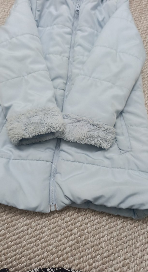 Kız Çocuk Gri Kapüşonlu Kaban - Görsel 2