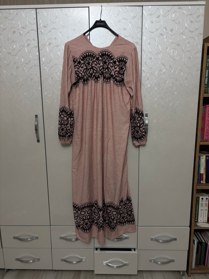 Tesettür elbise - Görsel 4