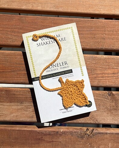 Tığ işi kitap ayracı