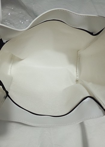 Beyaz Minimalist Kadın Omuz Çantası - Görsel 3