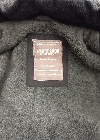 Erkek Çocuk Siyah Düğmeli Kaban - Görsel 16