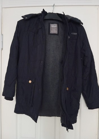 Erkek Çocuk Siyah Düğmeli Kaban - Görsel 3