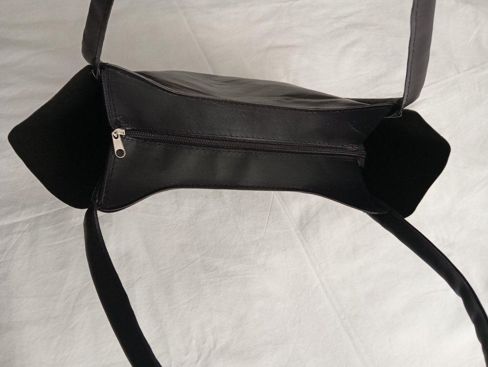 Siyah Deri Minimalist Kadın Çanta - Görsel 3