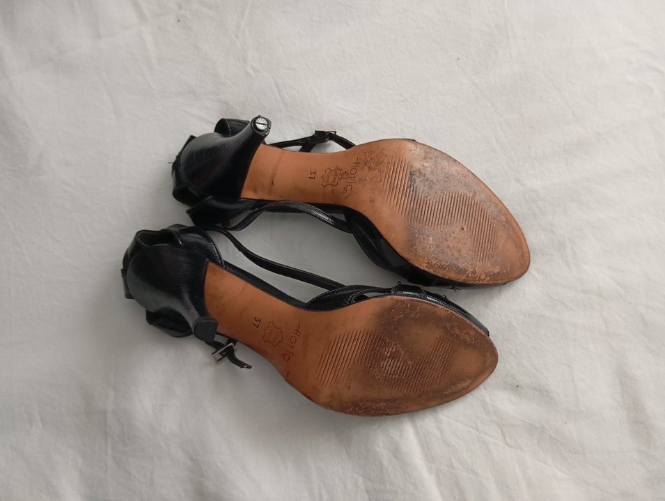 Kadın Siyah Gotik Topuklu Ayakkabı - Görsel 3