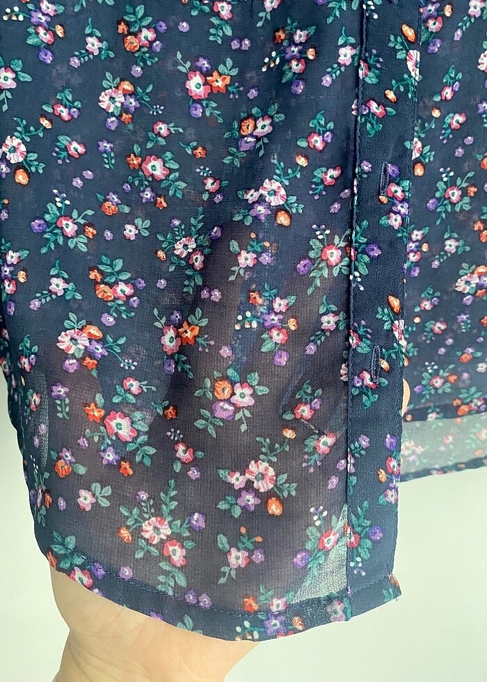 Çiçekli Tül Gömlek - Görsel 3