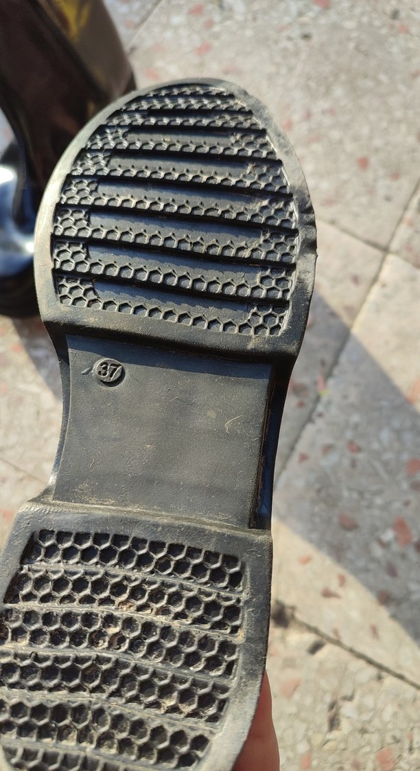 Siyah Parlak Tokalı Kadın Bot - Görsel 5