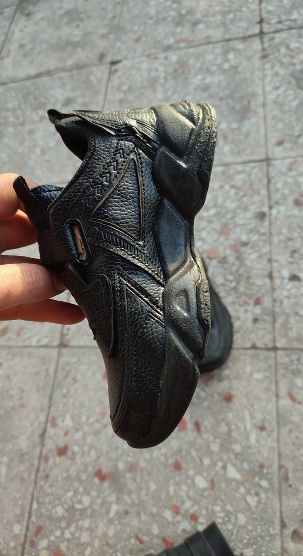 Erkek Çocuk Siyah Yılan Desenli Cırtlı Spor Ayakkabı - Görsel 3