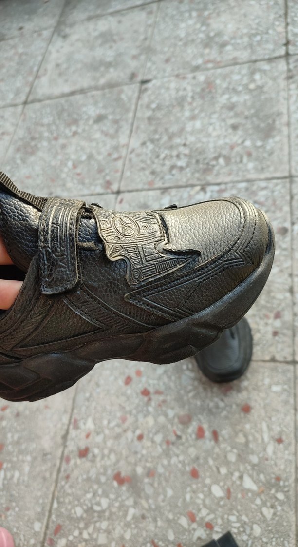 Erkek Çocuk Siyah Yılan Desenli Cırtlı Spor Ayakkabı - Görsel 5