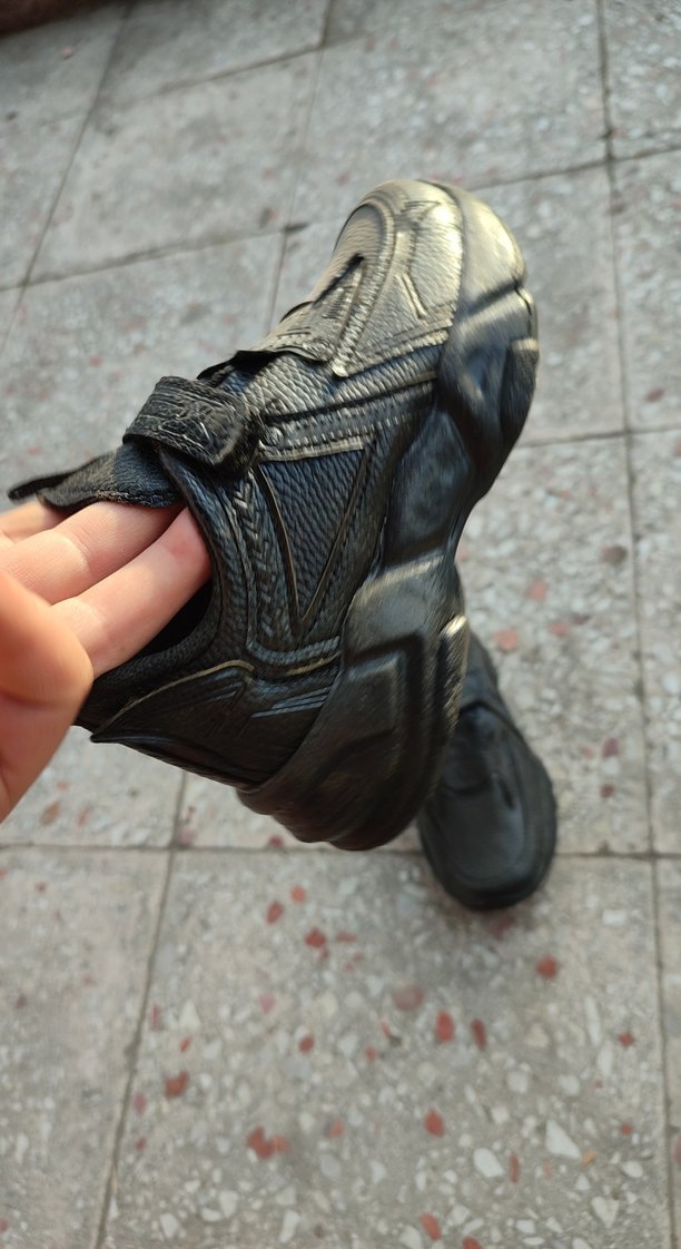 Erkek Çocuk Siyah Yılan Desenli Cırtlı Spor Ayakkabı - Görsel 4