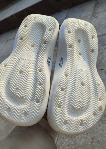 Düğmeli Beyaz Platform Terlikler - Görsel 2