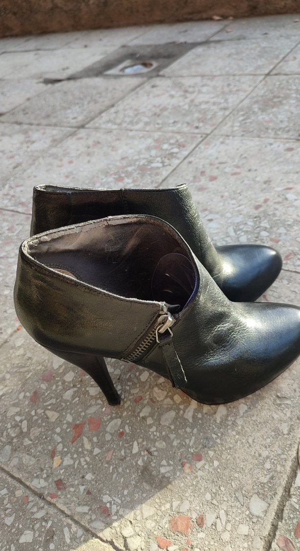 Nine West Siyah Deri Dolgu Topuklu Kadın Ayakkabı - Görsel 3