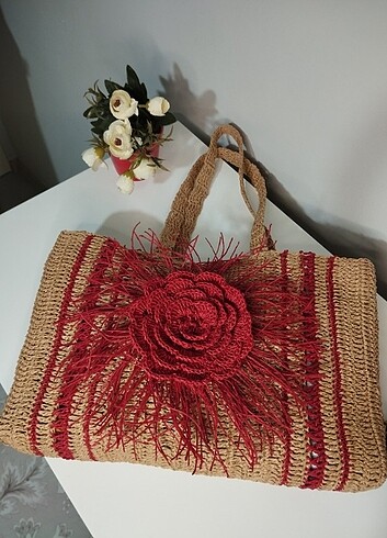 Beden Gül Ve Püsküllü Hasır Plaj Çantası Fuşya