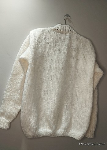 Düğmeli Beyaz Örgü Kadın Hırka - Görsel 5