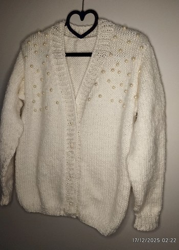 İnci Detaylı Beyaz Kışlık Örgü Hırka - Görsel 8