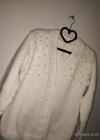 İnci Detaylı Beyaz Kışlık Örgü Hırka - Görsel 7