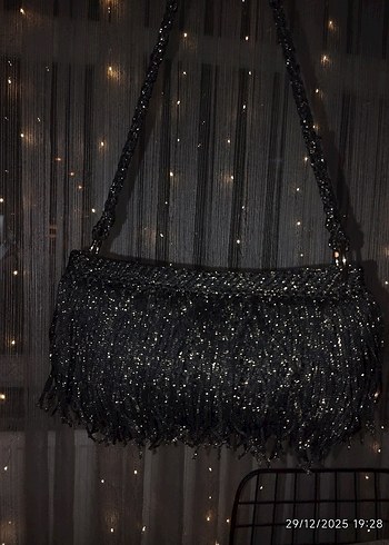 Püsküllü Parlak Siyah Gece Çanta - Görsel 3