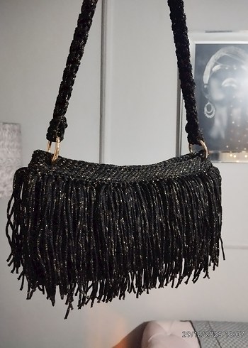 Püsküllü Parlak Siyah Gece Çanta - Görsel 6