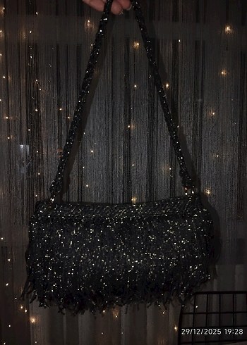 Püsküllü Parlak Siyah Gece Çanta - Görsel 8