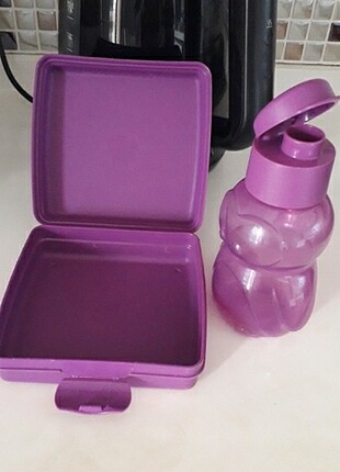 TUPPERWARE PENGUEN SULUK VE BESLENME KABI