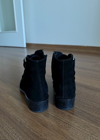 Hotiç Siyah Süet Tokalı Blok Topuklu Kadın Bot - Görsel 5