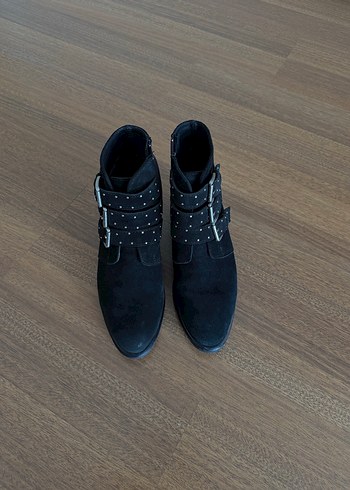 Hotiç Siyah Süet Tokalı Blok Topuklu Kadın Bot - Görsel 3