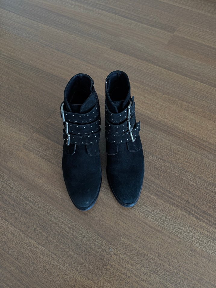 Hotiç Siyah Süet Tokalı Blok Topuklu Kadın Bot - Görsel 3