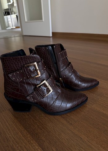 37 Beden kahverengi Renk Stradivarius Kahverengi Deri Kemerli Kadın Bot