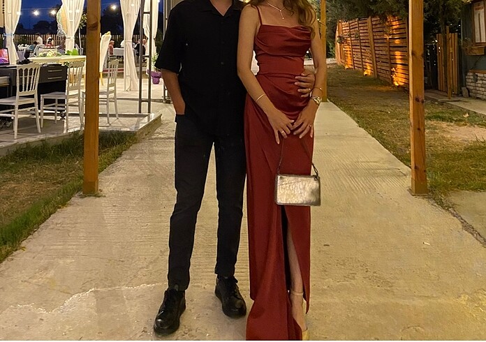 34 Beden bordo Renk Betty & Sam kırmızı saten elbise