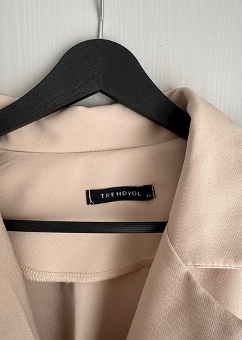 Trendyolmilla Bej Kısa Kollu Kadın Mini Tulum - Görsel 4