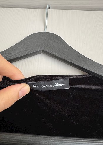 Mavi marka Siyah kadife V Yaka Gotik Mini elbise - Görsel 2