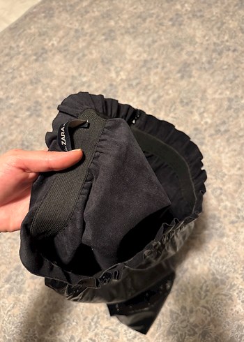 Zara Parlak Siyah Deri Mini Etek - Görsel 4